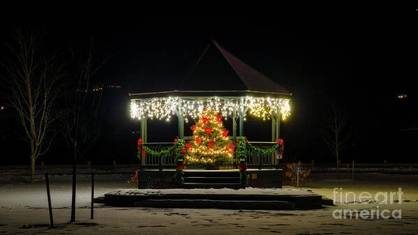 Vermont Art Print featuring the photograph Christmas in Quechee by Scenic Vermont Photography