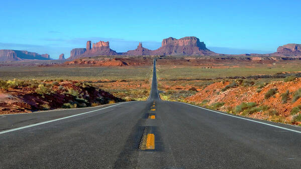 Photo Designs By Suzanne Stout Art Print featuring the photograph Leaving Monument Valley by Suzanne Stout