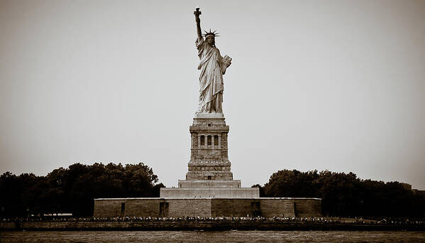 Lady Liberty Art Print featuring the photograph Liftin' Me Higher by David Sutton