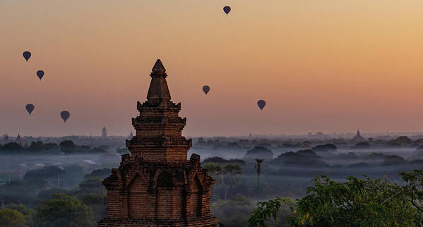 Balloons Art Print featuring the photograph Bagan sunrise by Ann Moore