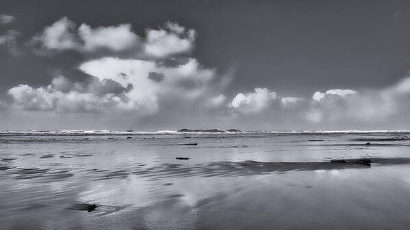 Tofino Art Print featuring the photograph Open Ocean at Combers Beach by Allan Van Gasbeck