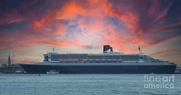 Rms Queen Mary 2 Art Print featuring the photograph RMS Queen Mary 2 - Charleston South Carolina by Dale Powell