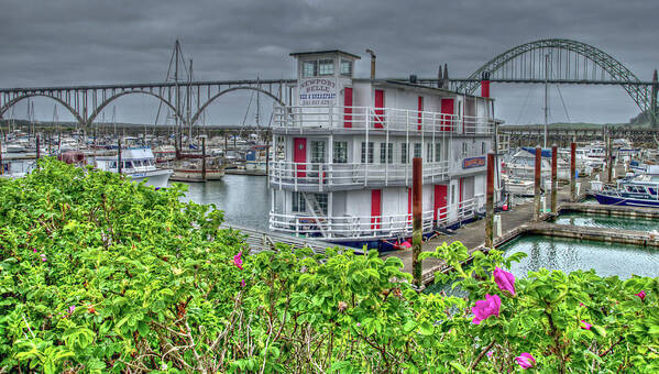 Newport Art Print featuring the photograph Roses And The Newport Belle by Thom Zehrfeld