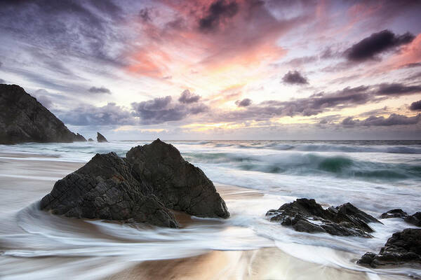 Water's Edge Art Print featuring the photograph Beach by Rolhas ~ Pedro Damásio