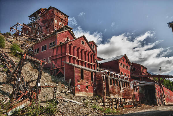 Crystal Yingling Art Print featuring the photograph Big Red Mine by Ghostwinds Photography