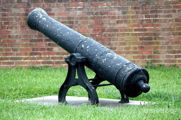 Metal Art Print featuring the photograph Black Canon at Fort Mchenry by Cynthia Snyder