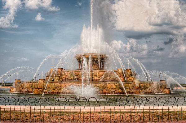 Illinois Art Print featuring the photograph Buckingham Fountain by George Strohl