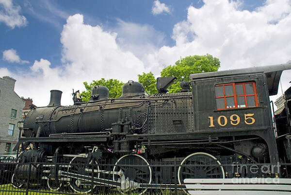 Canadian Pacific Train Art Print featuring the photograph Canadian Pacific Train by Brenda Kean