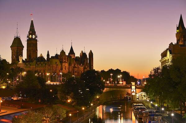Peace Tower Art Print featuring the photograph Canadian Parliament Buildings by Tony Beck