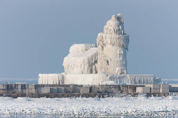 Clarence Holmes Art Print featuring the photograph Cleveland Harbor West Pierhead Light by Clarence Holmes