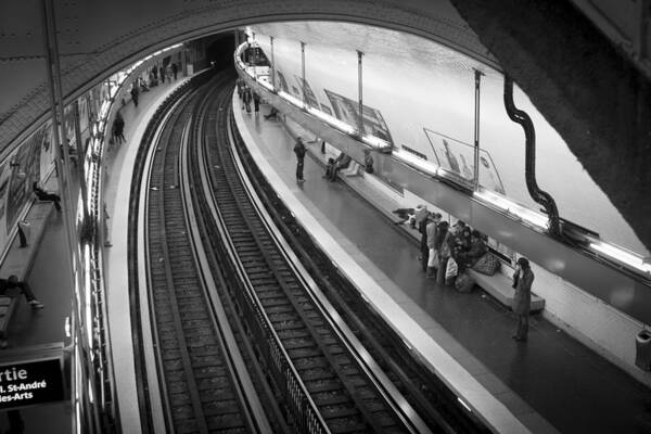 Subway Art Print featuring the photograph Curve by Sebastian Musial