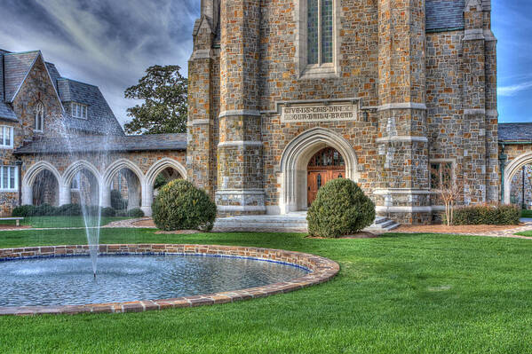 Berry College Art Print featuring the photograph Ford Hall Fountain by Gerald Adams