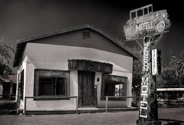 Brooding Art Print featuring the photograph Haunted Benson Motel by Dave Dilli