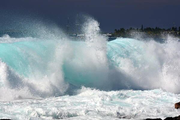 Wave Art Print featuring the photograph Heavy Surf by Lori Seaman