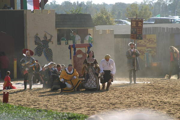 Maryland Art Print featuring the photograph Maryland Renaissance Festival - Jousting and Sword Fighting - 121298 by DC Photographer
