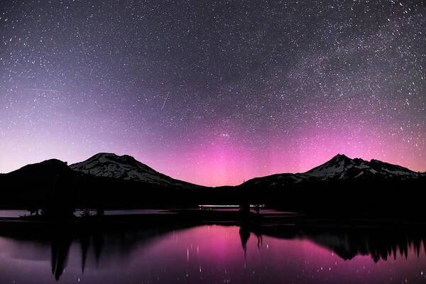 Sparks Lake Art Print featuring the photograph Northern Lights at Sparks Lake by Yoshiki Nakamura