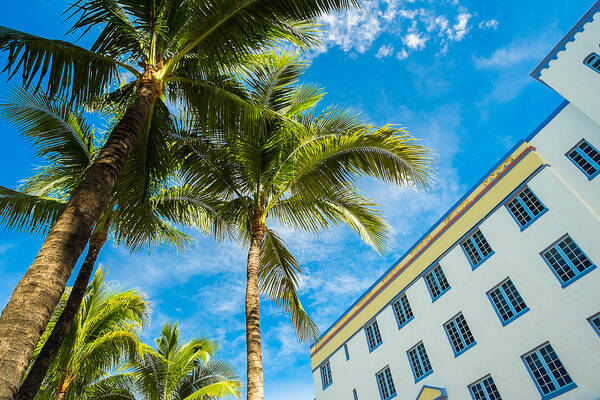 Architecture Art Print featuring the photograph Ocean Drive by Raul Rodriguez