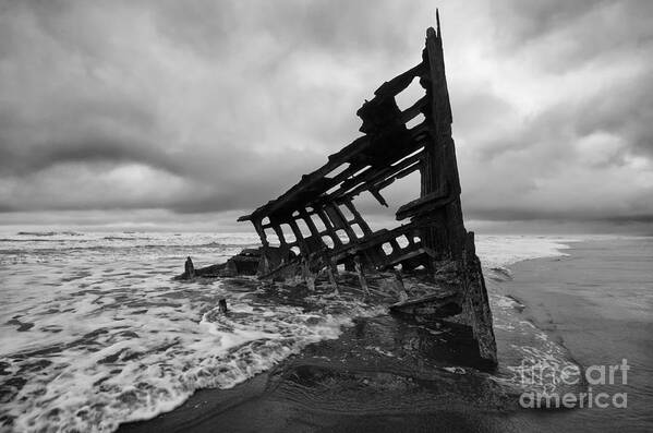 Peter Iredale Art Print featuring the photograph Peter Iredale Shipwreck Oregon 1 by Bob Christopher