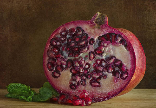 Fruit Art Print featuring the photograph Pomegranate by Linda Szabo