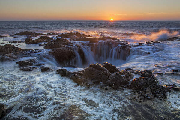 Thor's Well Art Print featuring the photograph Sunset Over Thor's Well along Oregon Coast by David Gn