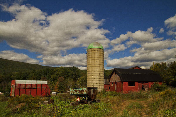  Farmhouse Art Print featuring the photograph The Farmhouse by Tom Kelly