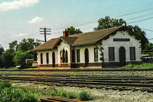 Train Depot Art Print featuring the photograph Villisca Train Depot by Ed Peterson