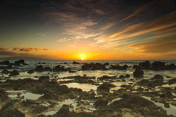 Maui Beach Sunset Art Print featuring the photograph Wailea sunset by Kunal Mehra