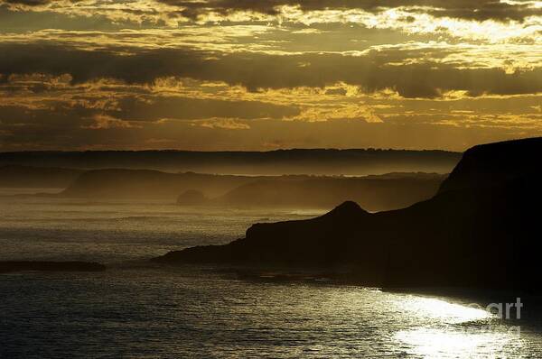 Phillip Island Art Print featuring the photograph Sunset mist by Blair Stuart