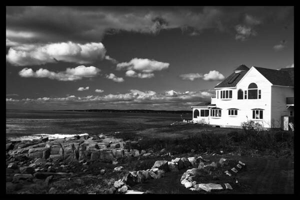 Homes By The Sea Art Print featuring the photograph White House at Nuble by Rick Bragan