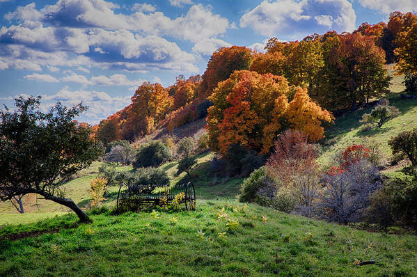 Pomfret Vermont Art Print featuring the photograph Autumn this side of heaven by Jeff Folger