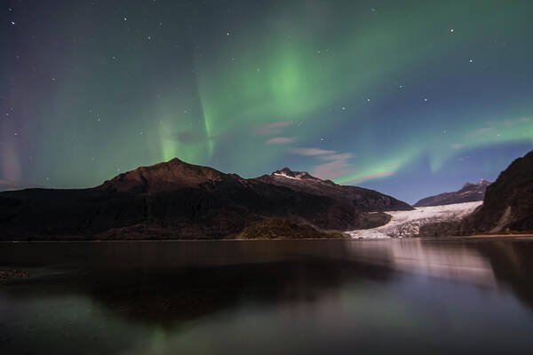 Northern Lights Art Print featuring the photograph Bands by David Kirby