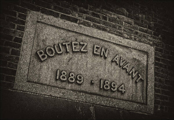 Sign Art Print featuring the photograph Boutez en Avant by Robert Ullmann