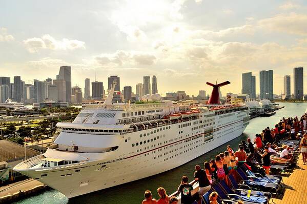 Carnival Ecstasy Art Print featuring the photograph Carnival Ecstasy by Srinivasan Venkatarajan