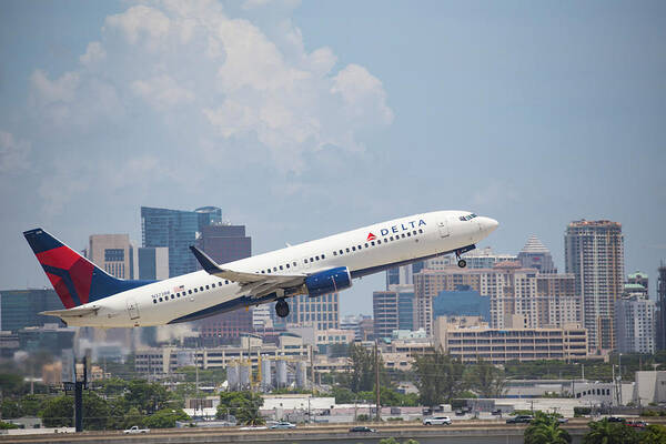 Delta Art Print featuring the photograph Delta Airlines by Dart Humeston