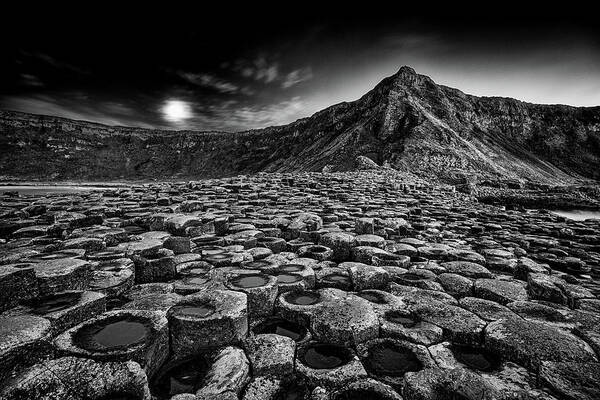 Giants Art Print featuring the photograph Giants Causeway Moonrise by Nigel R Bell