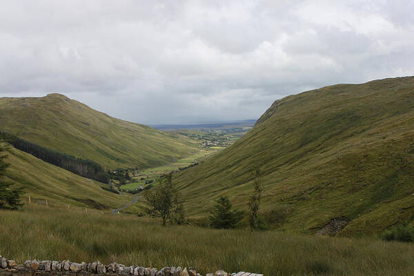 Glengesh Pass Art Print featuring the photograph Glengesh Pass by John Moyer