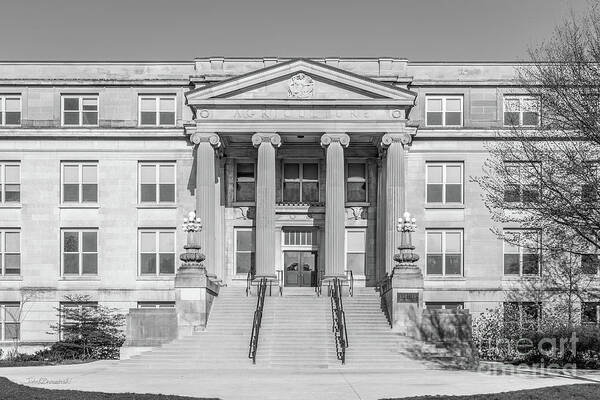 Iowa State Art Print featuring the photograph Iowa State University Curtiss Hall by University Icons