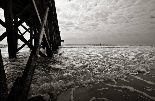 Isle Of Palms Pier Art Print featuring the photograph Long To Surf by David Sutton