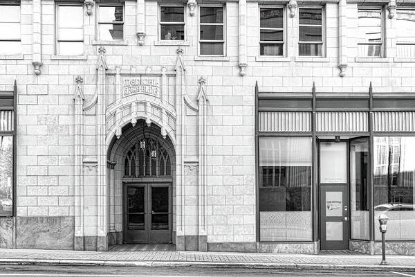 Knoxville Art Print featuring the photograph Medical Arts Building by Sharon Popek