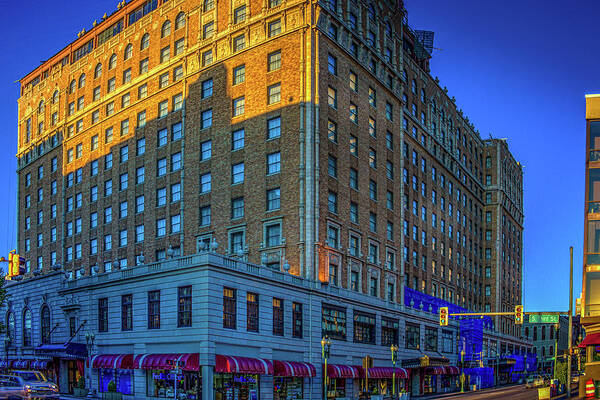 Peabody Hotel Art Print featuring the photograph Memphis Peabody Hotel by Barry Jones