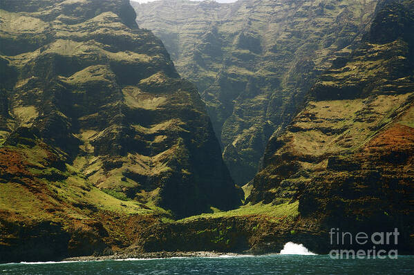 Beautiful Art Print featuring the photograph Na Pali 1 by Kicka Witte - Printscapes