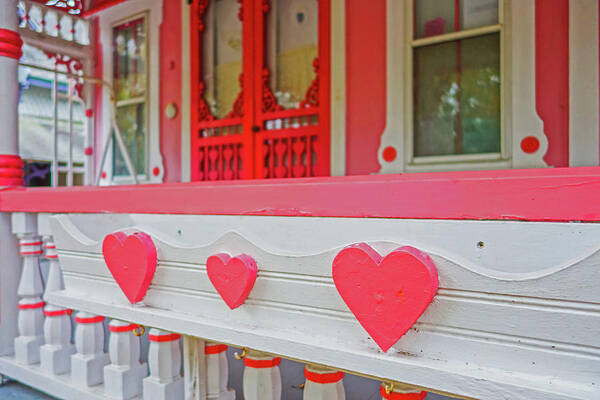 Oak Art Print featuring the photograph Oak Bluffs Cottages Martha's Vineyard MA Cape Cod Autumn Red Hearts by Toby McGuire