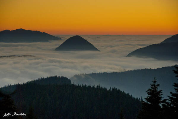 Beauty In Nature Art Print featuring the photograph Peaks Above the Fog at Sunset by Jeff Goulden