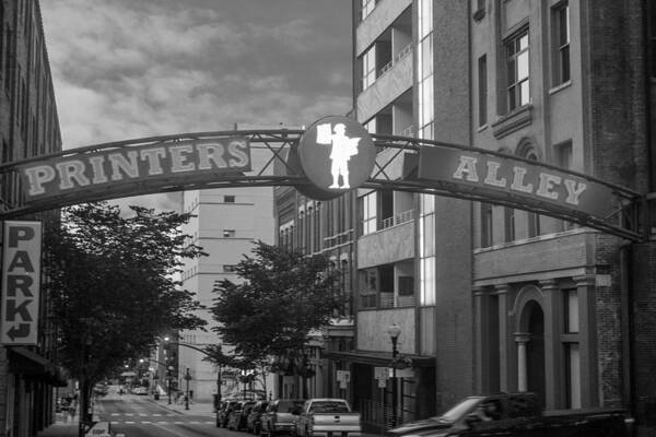 Downtown Nashville Art Print featuring the photograph Printers Alley by Robert Hebert