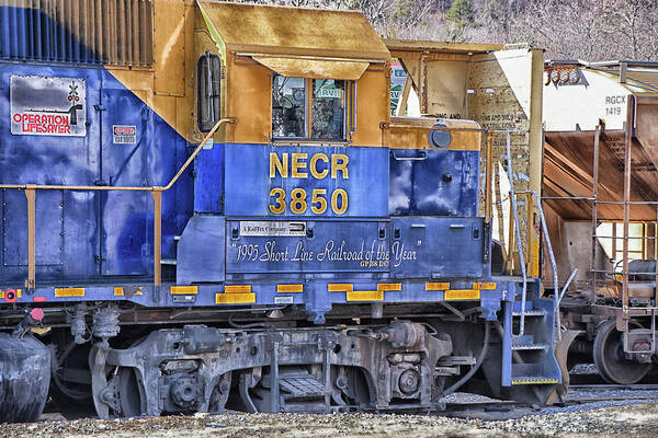 Rail Art Print featuring the photograph Rail Tex's NECR 3850 by Mike Martin