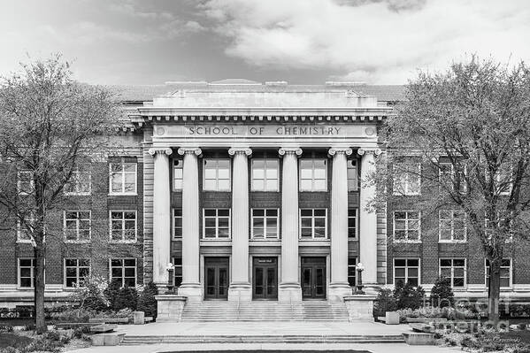 University Of Minnesota Art Print featuring the photograph University of Minnesota Smith Hall by University Icons