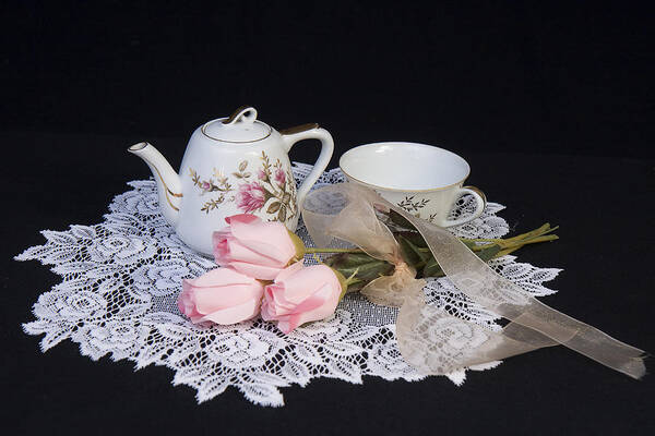 Vintage Art Print featuring the photograph Vintage Tea Set by Trudy Wilkerson