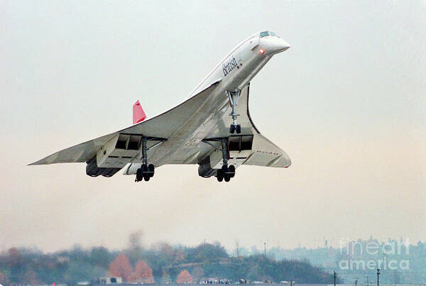 1980-1989 Art Print featuring the photograph Concorde Supersonic Airliner Landing by Bettmann