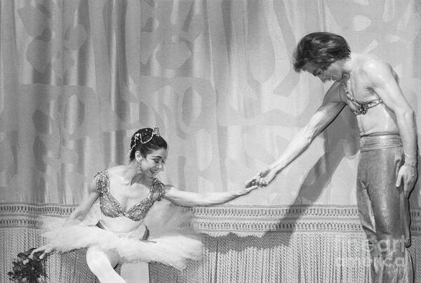 Ballet Dancer Art Print featuring the photograph Dame Margot Fonteyn And Rudolf Nureyev by Bettmann