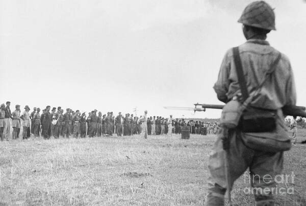 People Art Print featuring the photograph Filipino And American Troops Waiting by Bettmann